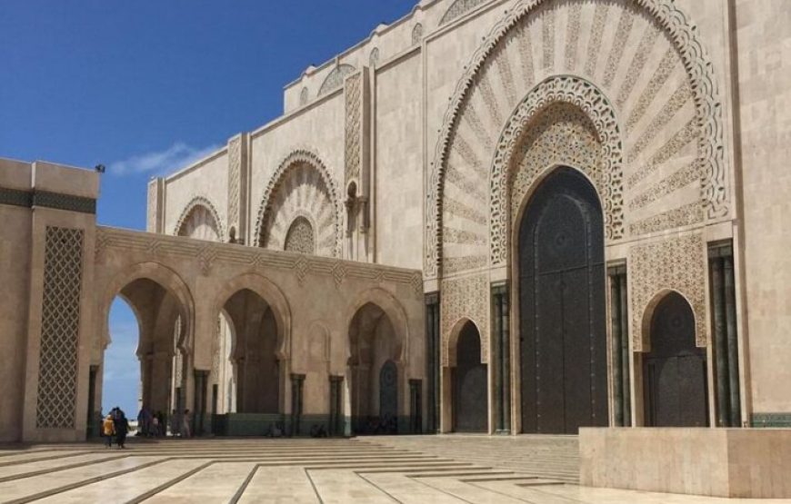 Private guided tour of Casablanca